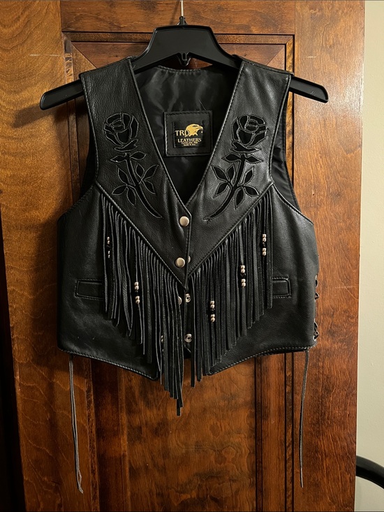Jackets & Blazers - Vintage Black Fringe Rose Embroidered Leather Vest